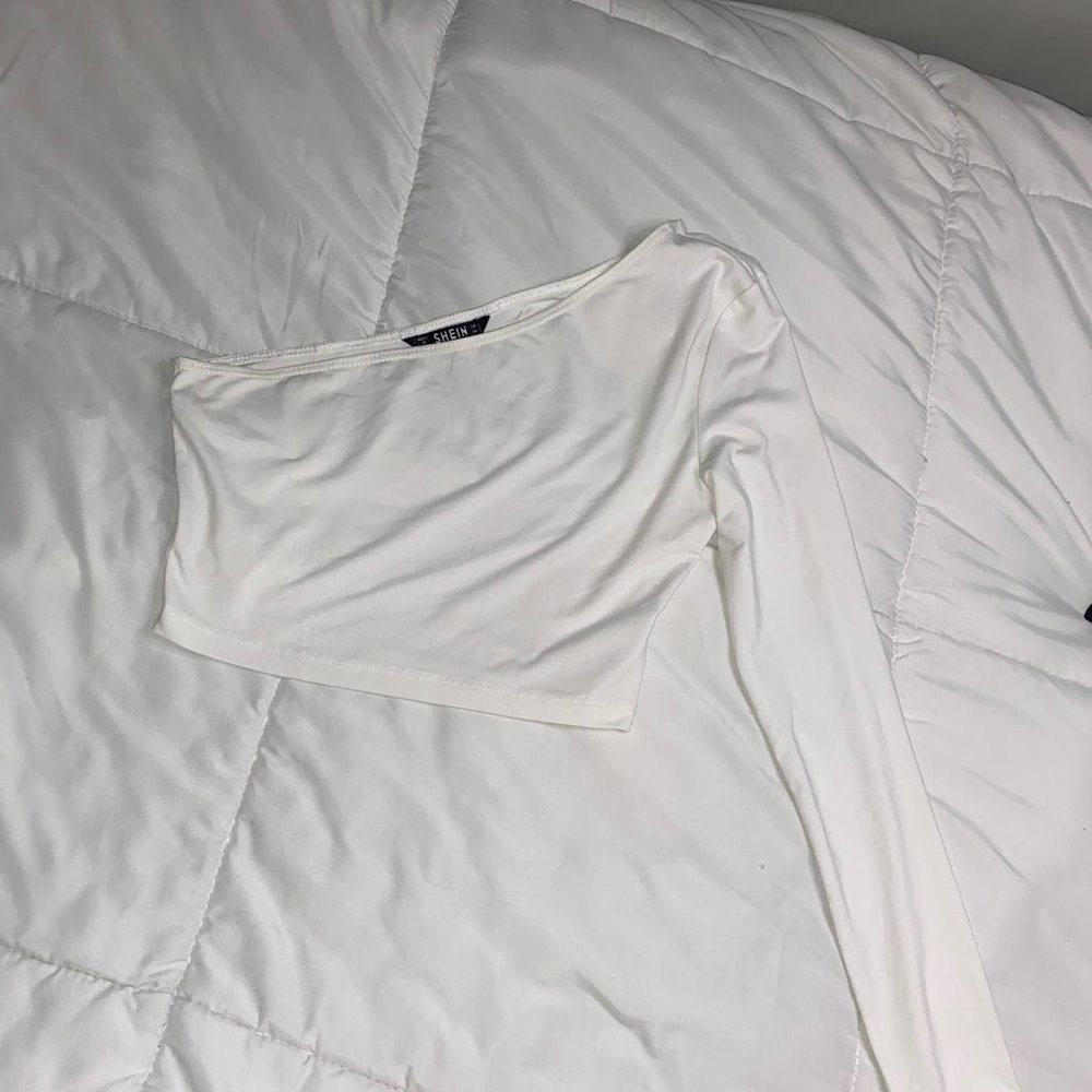 SHEIN One Shoulder Crop Tee